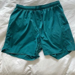 Lululemon men’s gym shorts (large)